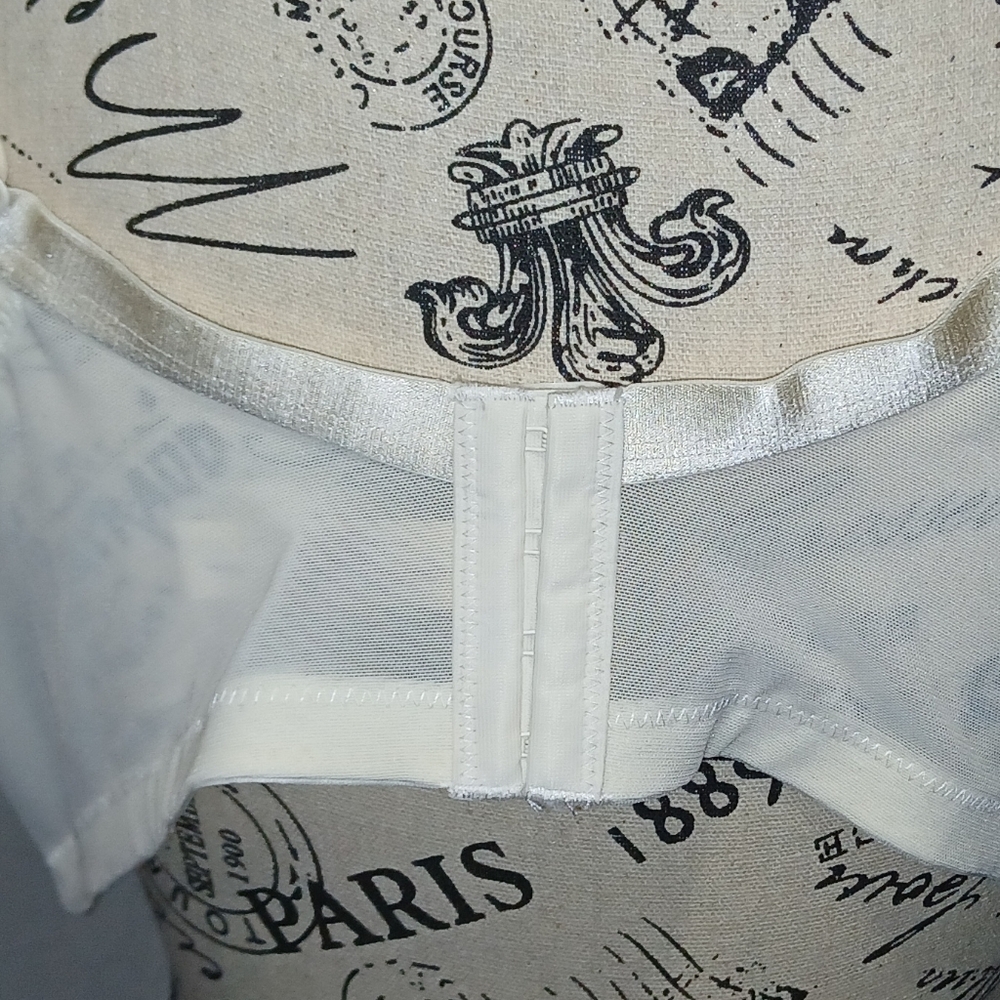 Bra - Picture 5 of 10